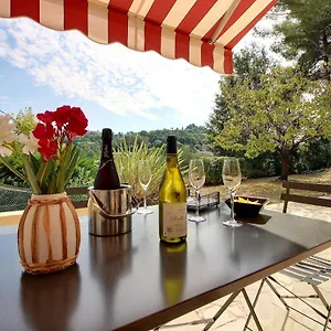 Superbe De 50 M2 Face Au Vieux Village Appartement
